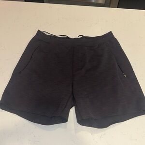 7 inch lululemon lounge shorts